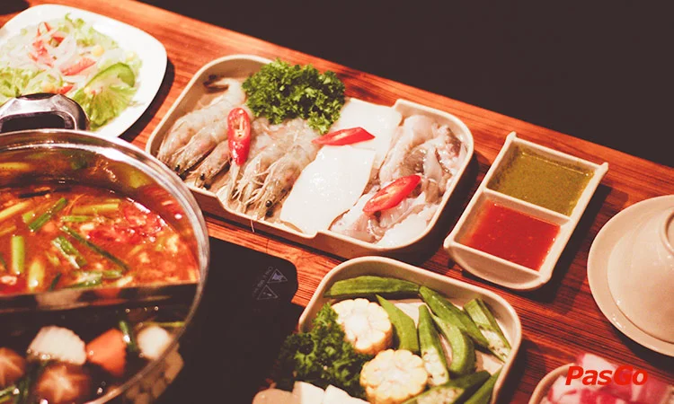 nha-hang-buffet-bbq-hotpot-hongkong-new-cau-giay-6