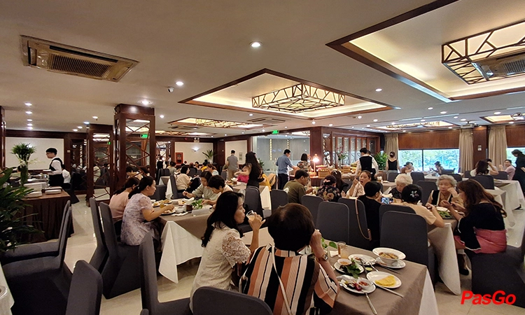 nha-hang-buffet-chay-khach-san-vien-dong-2