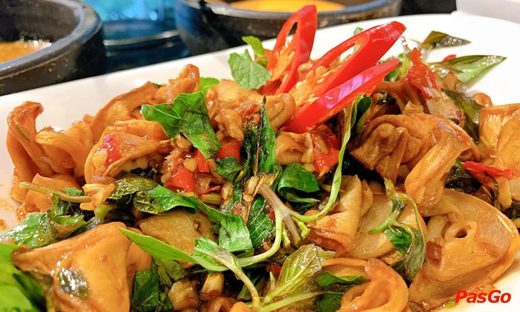 nha-hang-buffet-chay-love-vegan-dao-tan-3