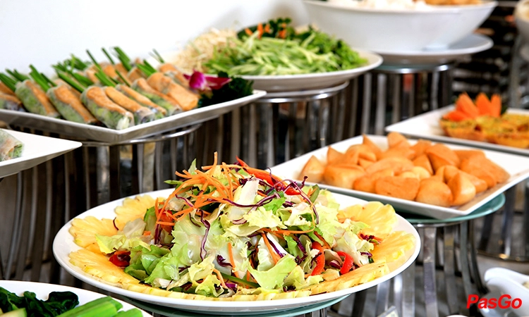 nha-hang-buffet-co-noi-khach-san-bong-sen-3