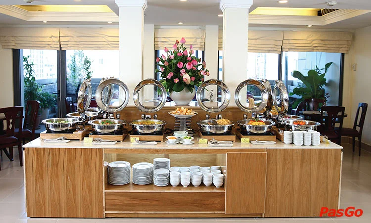 nha-hang-buffet-co-noi-khach-san-bong-sen-annex-quan-1-11