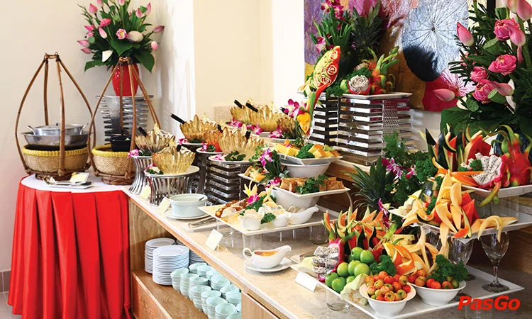 nha-hang-buffet-co-noi-khach-san-bong-sen-annex-quan-1-12