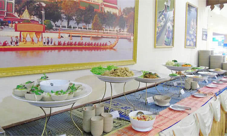 nha-hang-buffet-con-voi-vang-maximark-9