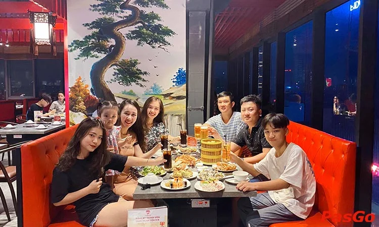 Nhà hàng Buffet Hải sản & Dimsum Cửu Vân Long Trần Phú  12