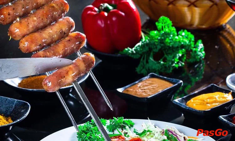 nha-hang-buffet-nuong-brazil-nguyen-truong-to-4