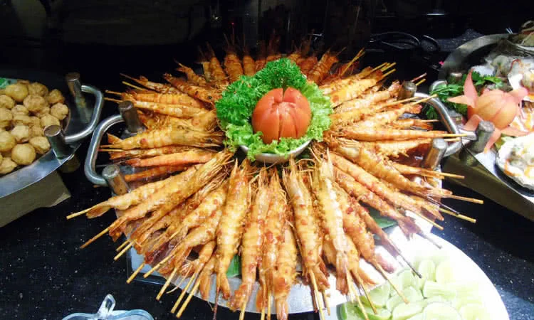 nha-hang-buffet-trua-blue-diamond-thu-khoa-huan-3