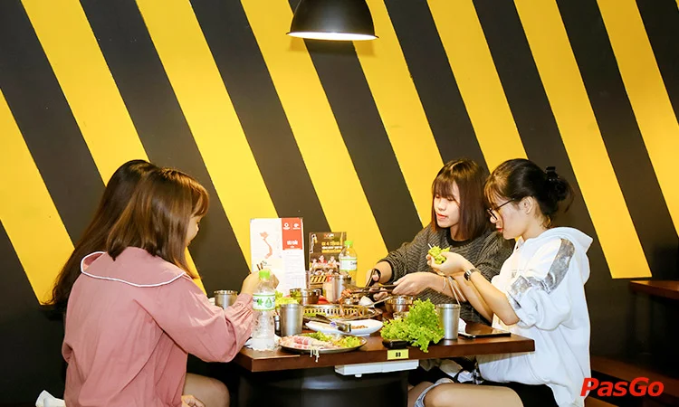 nha-hang-buk-buk-savico-mega-mall-12