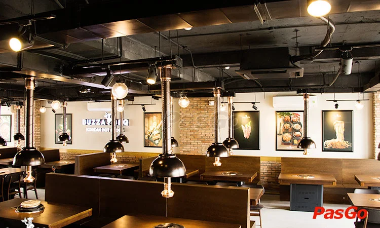 nha-hang-buzza-bbq-nguyen-thi-thap-12