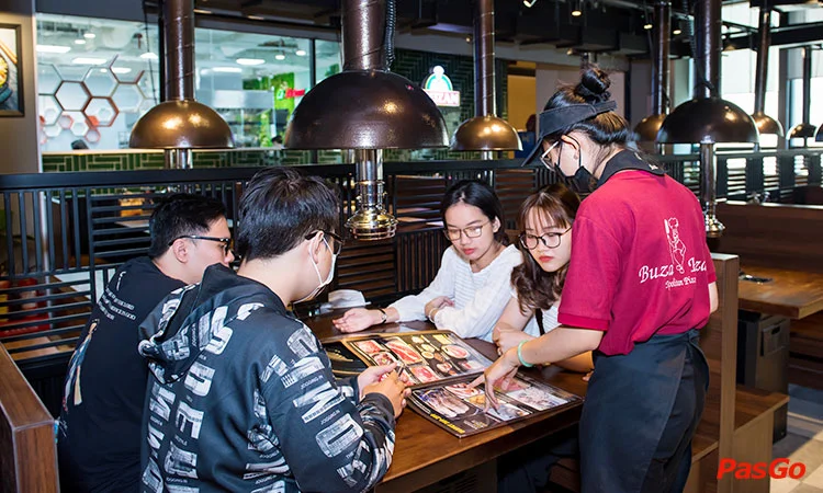 nha-hang-buzza-bbq-nowzone-quan-1-10