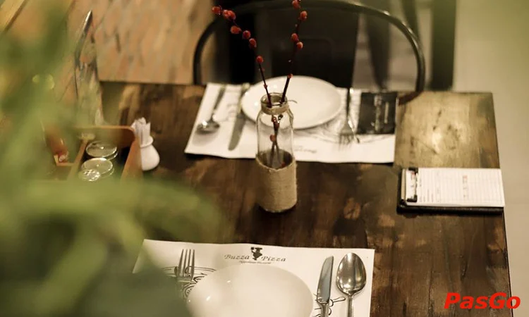 Nhà hàng Buzza Pizza Nowzone Chuyên món Á Âu 10