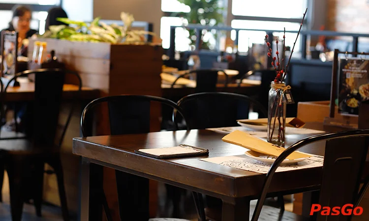 Nhà hàng Buzza Pizza Nowzone Chuyên món Á Âu 12