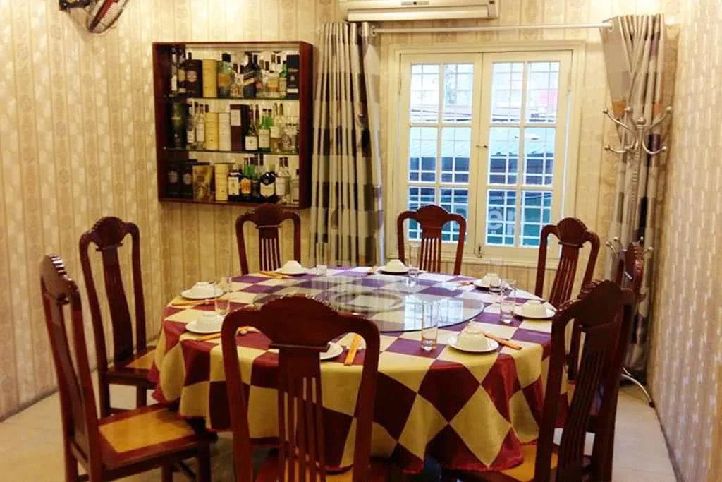 nha-hang-ca-song-toan-thang-hao-nam-khong-gian-2