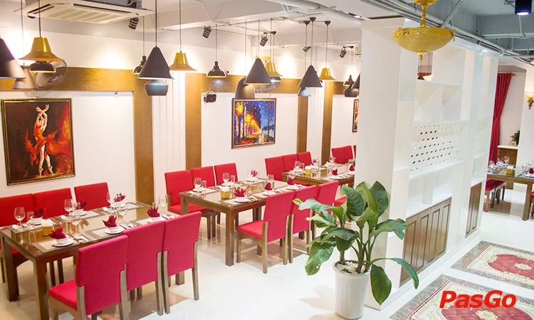 nha-hang-canh-buom-do-10