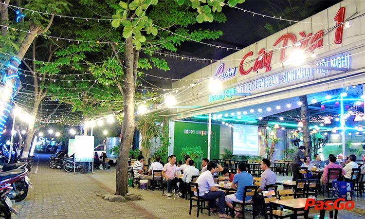 nha-hang-cay-dua-1-nguyen-tat-thanh-slide-11