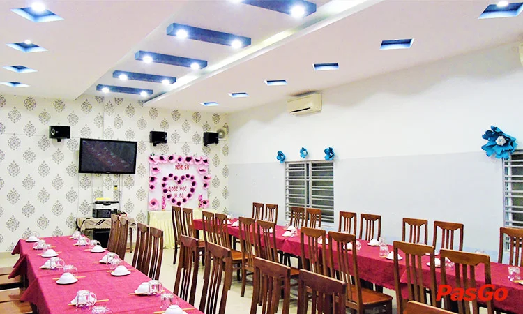 nha-hang-cay-dua-1-nguyen-tat-thanh-slide-12