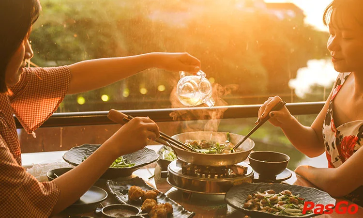 nha-hang-cha-ca-bay-thanh-nien-12