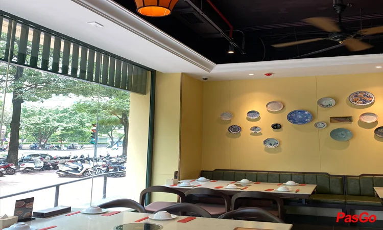 Nhà hàng Chả Cá Hàng Sơn Hoàng Đạo Thuý 10