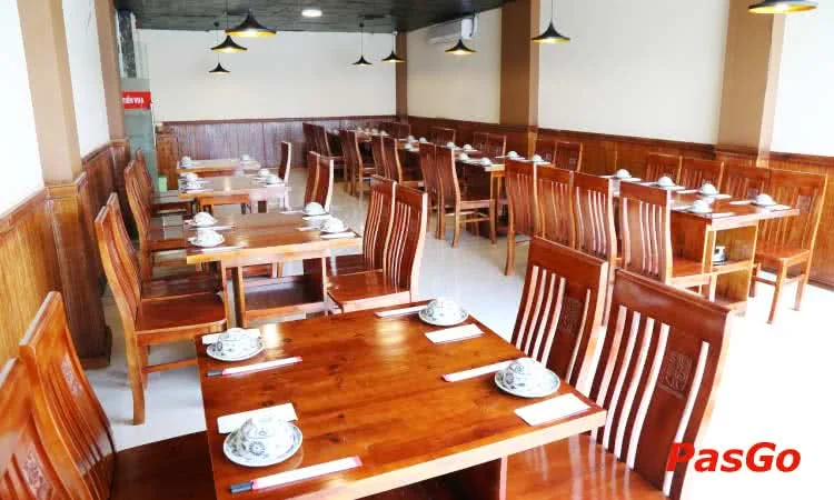 nha-hang-cha-ca-tien-vua-hoang-cau-slide-10