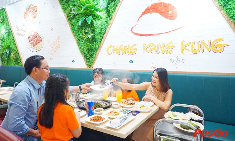 nha-hang-chan-kang-kung-cong-hoa-11