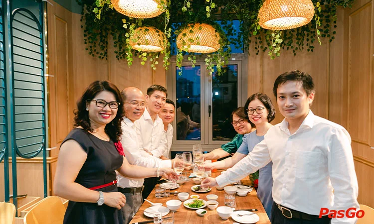 nha-hang-chan-may-vinhomes-riverside-2-long-bien-10