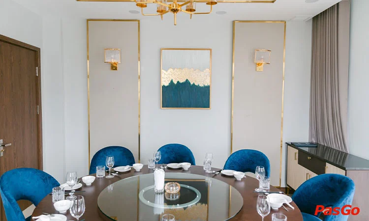 nha-hang-chan-may-vinhomes-riverside-2-long-bien-12