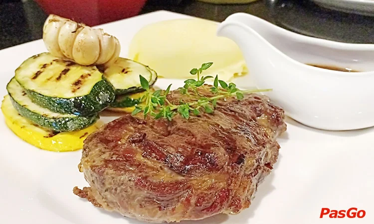 chanh-bistro-rooftop-saigon-ho-tung-mau-slide-4