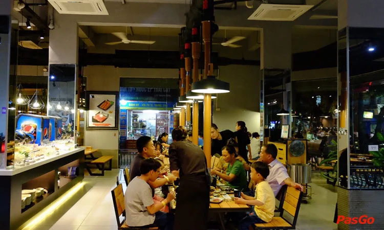 nha-hang-cheap-eats-buffet-nuong-hai-san-nguyen-hong-12