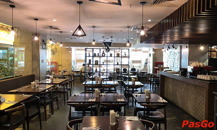 chic-restaurant-bay-hotel-11