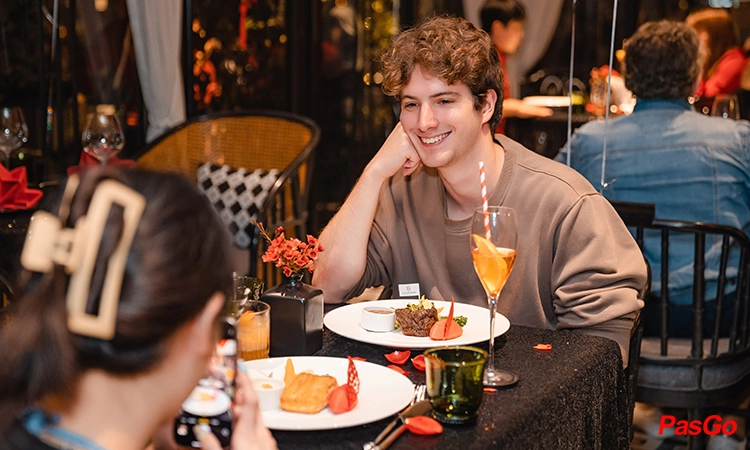 nha-hang-cloud-nine-hang-be-12