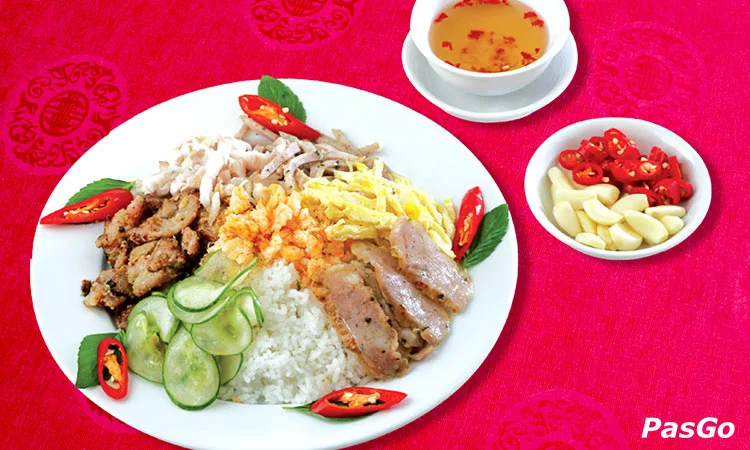 nha-hang-co-do-hue-367-an-duong-vuong-2