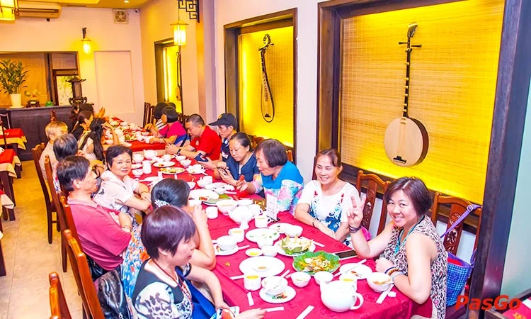 nha-hang-co-do-hue-367-an-duong-vuong-9