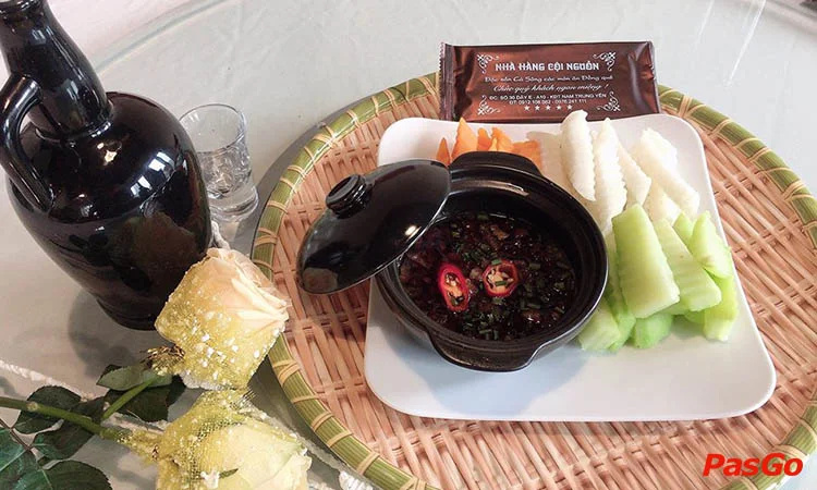 Nha-hang-Coi-Nguon-Nam-Trung-Yen-10