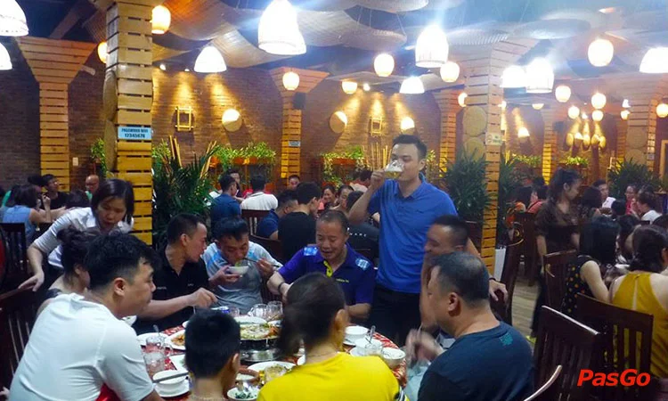 nha-hang-com-nieu-noi-dat-tran-bach-dang-20