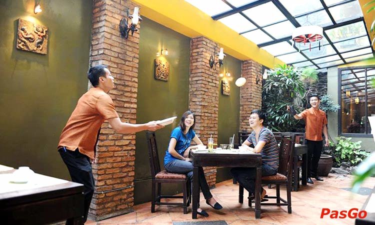 nha-hang-com-nieu-sai-gon-ho-xuan-huong-slide-8