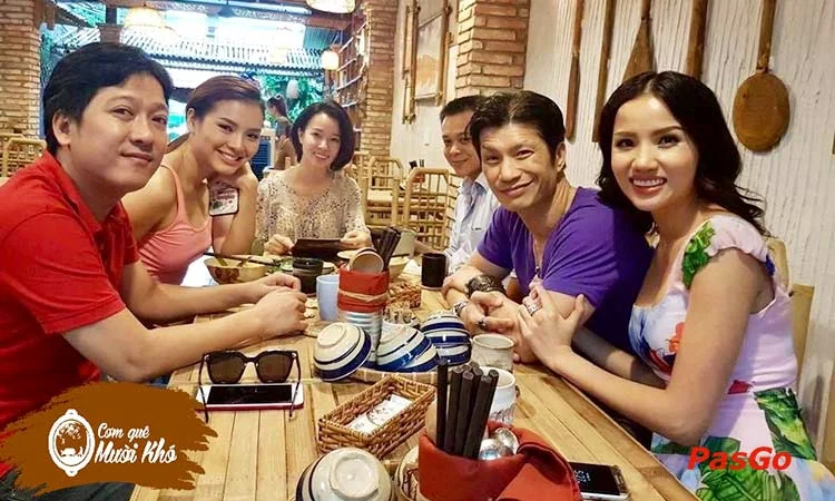 nha-hang-com-que-muoi-kho-tran-quoc-thao-slide-12