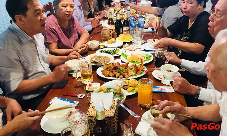 nha-hang-bep-sach-75-tam-trinh-10