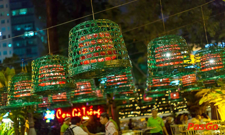 nha-hang-con-ga-trong-nguyen-thi-minh-khai-slide-10