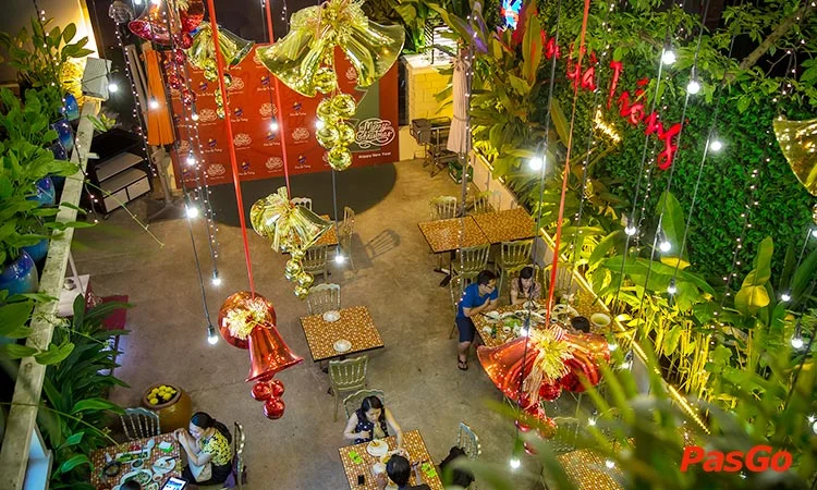 nha-hang-con-ga-trong-nguyen-thi-minh-khai-slide-9