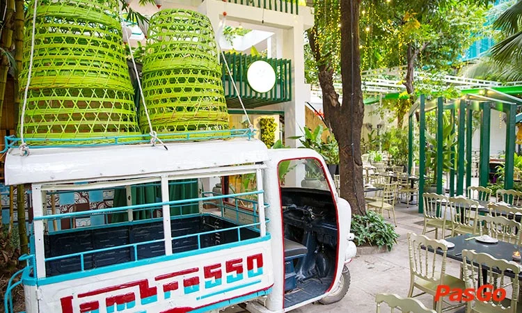 nha-hang-con-ga-trong-tien-giang-slide-12