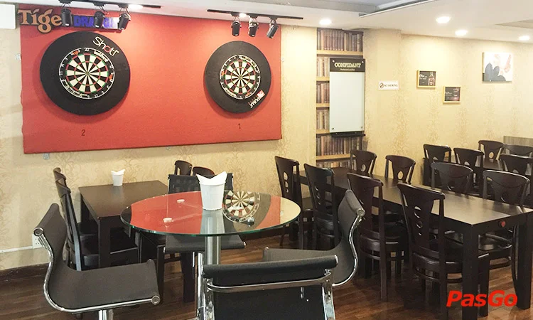 nha-hang-confidant-restaurant-and-bar-quan-7-10