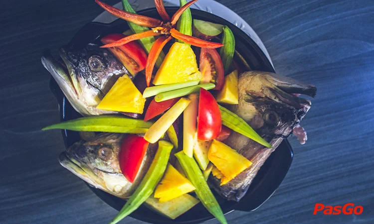 nha-hang-confidant-restaurant-and-bar-quan-7-2