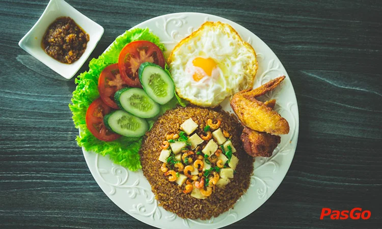 nha-hang-confidant-restaurant-and-bar-quan-7-3