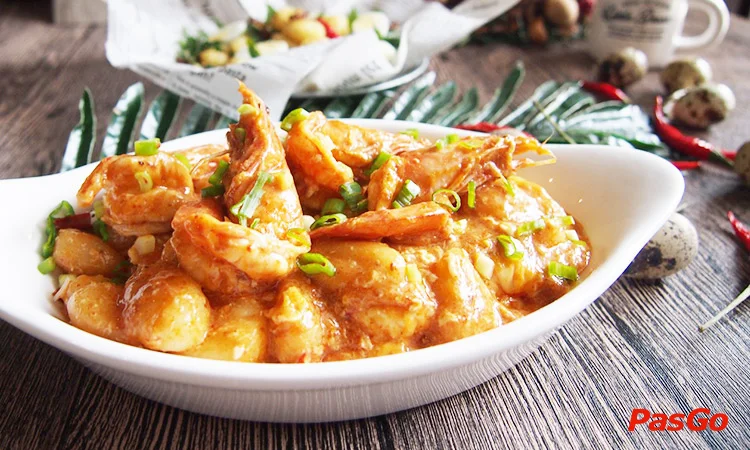 nha-hang-confidant-restaurant-and-bar-quan-7-7