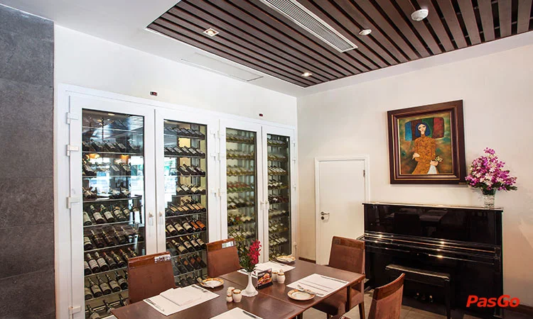 nha-hang-corso-steakhouse-le-thanh-ton-12