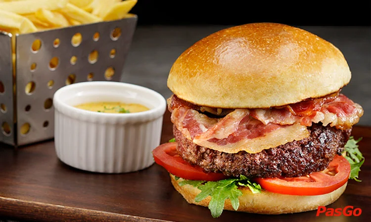 nha-hang-cowboy-jack-american-dining-ha-dong-slide-2