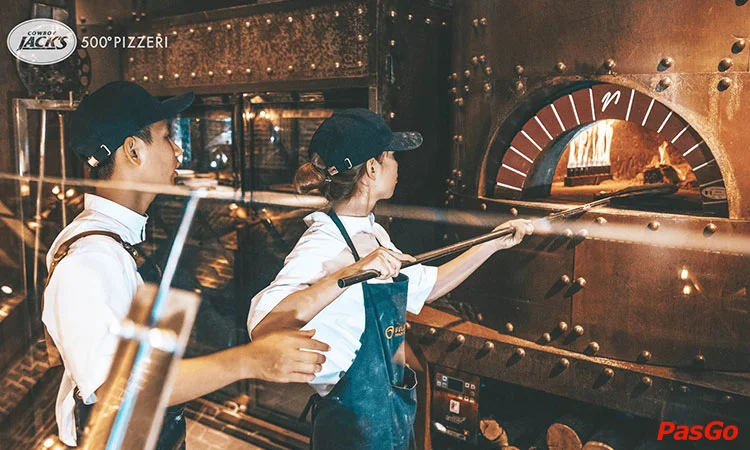 nha-hang-cowboy-jacks-500-pizza-lang-ha-11