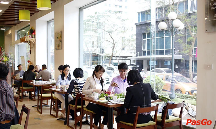 nha-hang-cuon-n-roll-hoang-dao-thuy-12