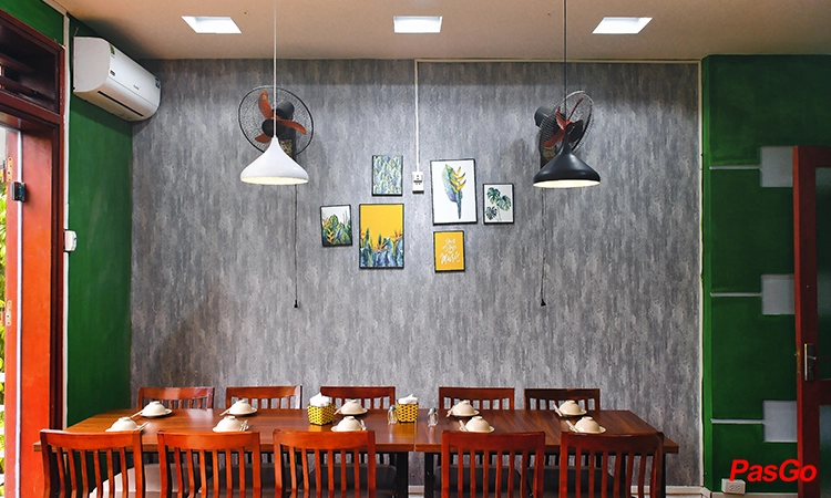 nha-hang-cuon-sen-nguyen-van-loc-10