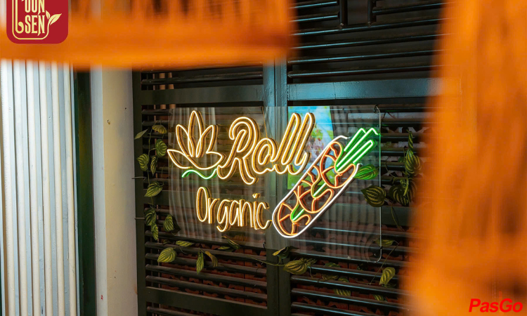 nha-hang-cuon-sen-nvl- (3)