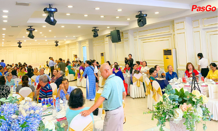 nha-hang-dai-phu-nvq-11